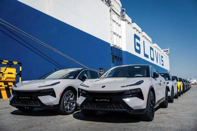 Chinese-made electric vehicles are beginning to enter Canada’s market, sparking debate over affordability, competition, and the future of domestic auto manufacturing.