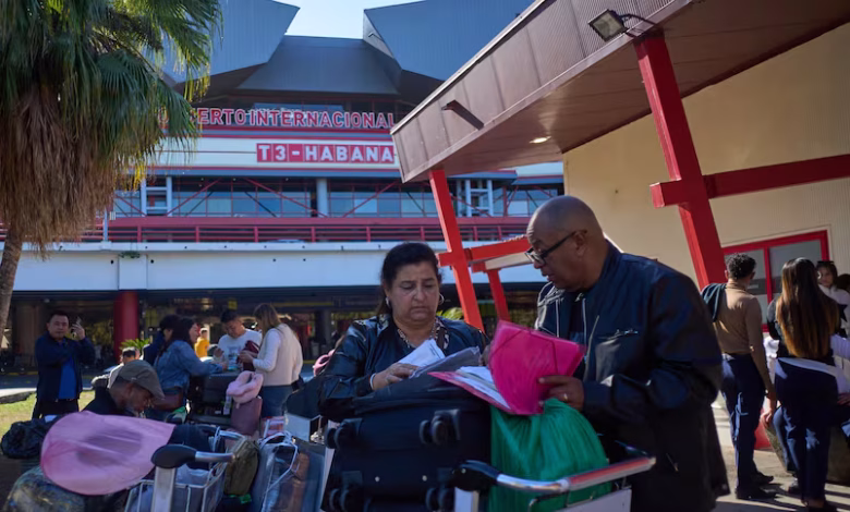 Canadian Airlines Cut Flights to Cuba Amid Jet Fuel Concerns